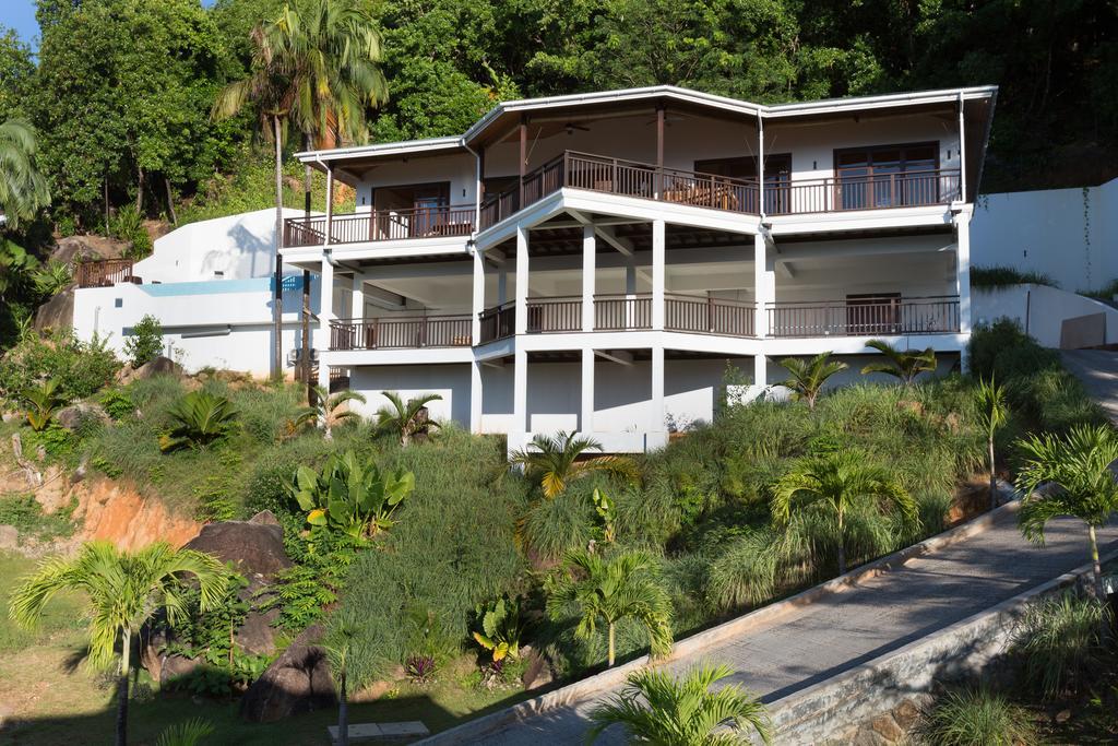 Villas Palm Royal ポート・グロード エクステリア 写真